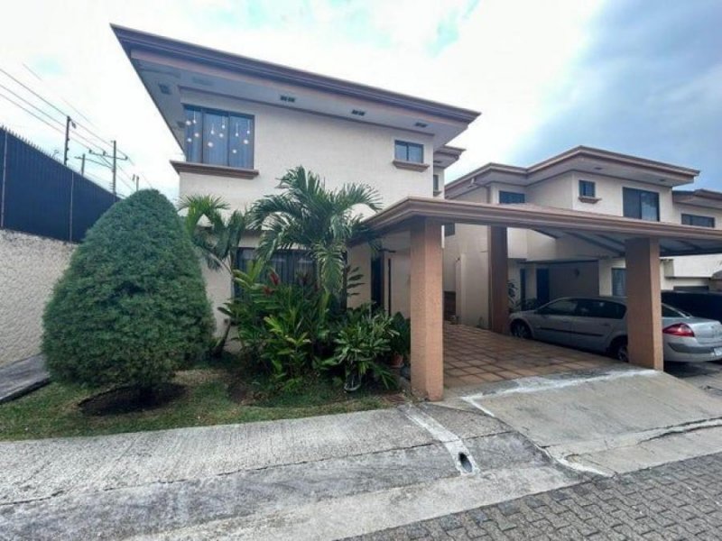 Foto Casa en Venta en Escazú, San José - U$D 200.000 - CAV97725 - BienesOnLine