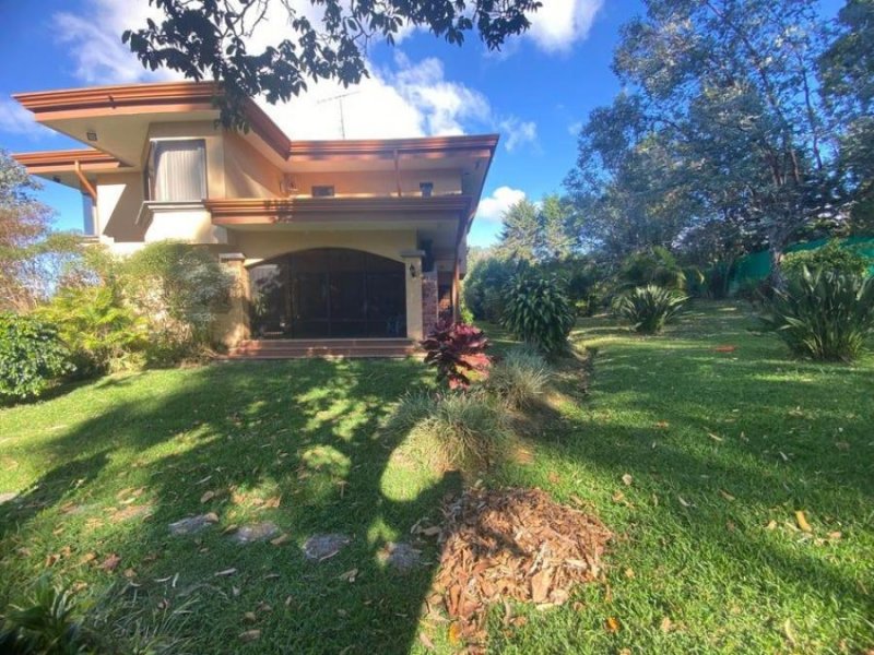 Foto Casa en Venta en San Rafael, Heredia - U$D 750.000 - CAV108782 - BienesOnLine