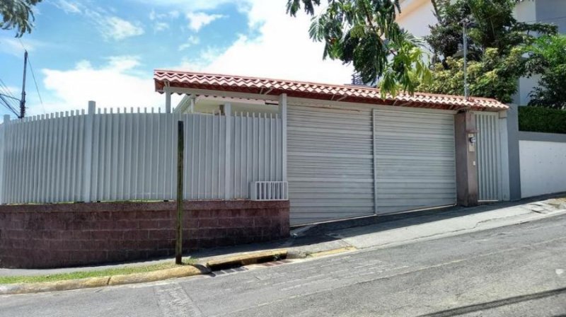 Foto Casa en Venta en Vistas del Cañón, Santa Ana, San José - ¢ 111.000.000 - CAV51389 - BienesOnLine