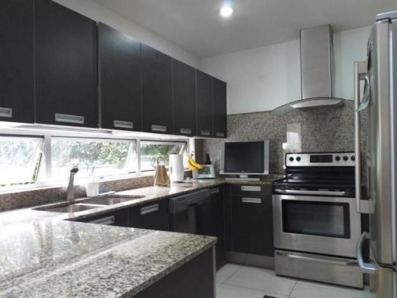 Foto Casa en Venta en Santa Ana, Santa Ana, San José - ¢ 200.000.000 - CAV43281 - BienesOnLine