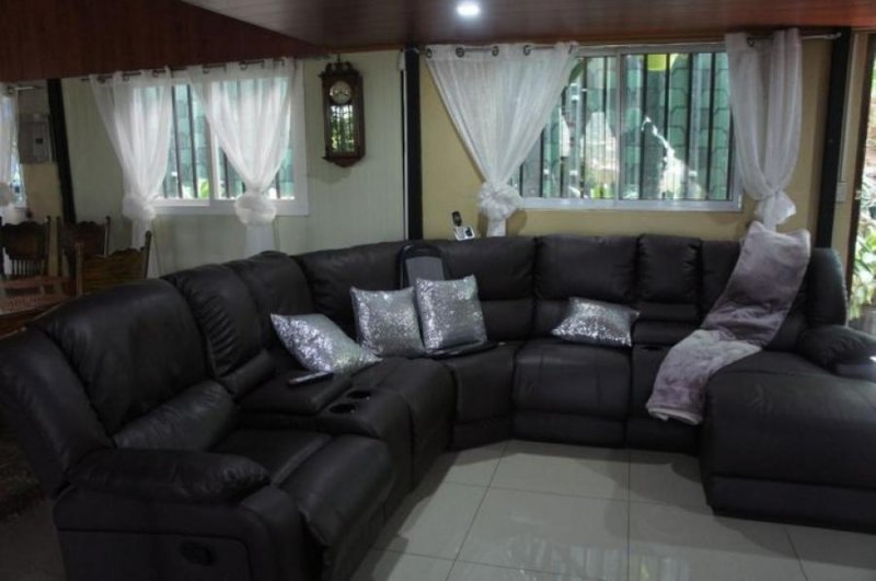 Foto Casa en Venta en Santa Ana, San José - U$D 550.000 - CAV74207 - BienesOnLine