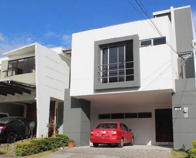 Foto Casa en Venta en Ulloa, Heredia - U$D 220.000 - CAV57939 - BienesOnLine