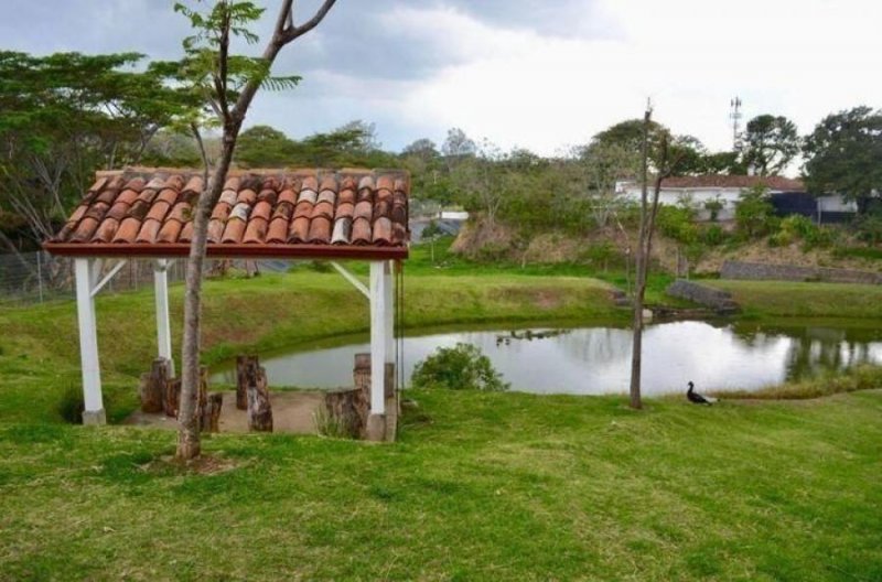 Foto Casa en Venta en Ulloa, Heredia - U$D 370.000 - CAV72810 - BienesOnLine