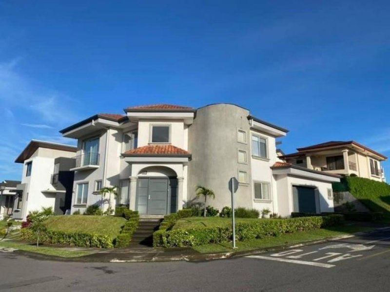 Foto Casa en Venta en Condominio Francosta, Ulloa, Heredia - U$D 450.000 - CAV75002 - BienesOnLine