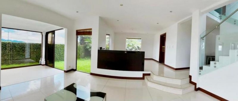 Foto Casa en Venta en Escazú, Escazú, San José - ¢ 205.000.000 - CAV42927 - BienesOnLine