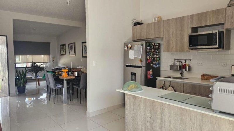 Foto Casa en Venta en Lindora, Santa Ana, San José - U$D 198.000 - CAV108570 - BienesOnLine