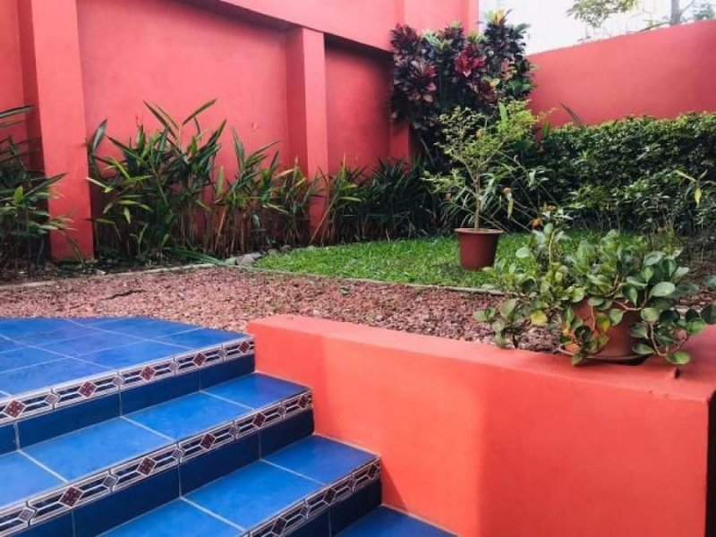 Foto Casa en Venta en Moravia, San José - ¢ 93.000.000 - CAV35879 - BienesOnLine