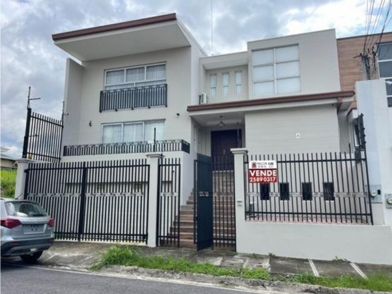 Foto Casa en Venta en Escazú, San José - U$D 575.000 - CAV90144 - BienesOnLine