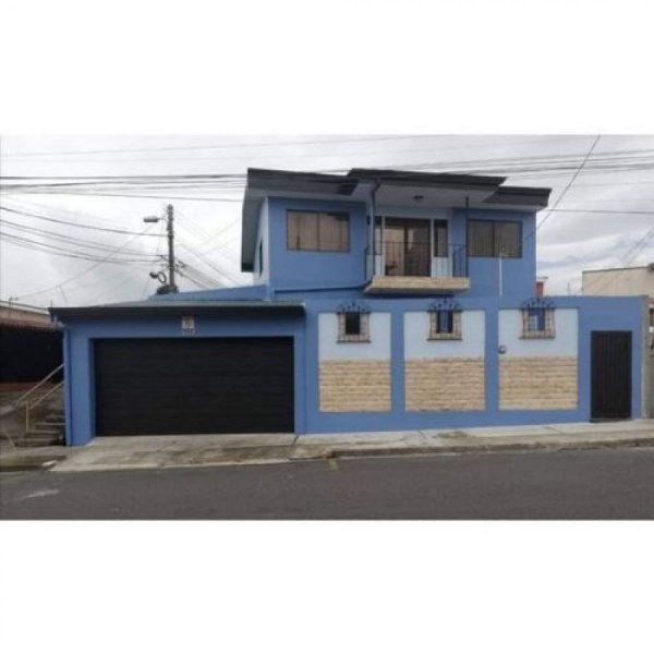 Foto Casa en Venta en Guadalupe, San José - ¢ 185.000 - CAV104810 - BienesOnLine