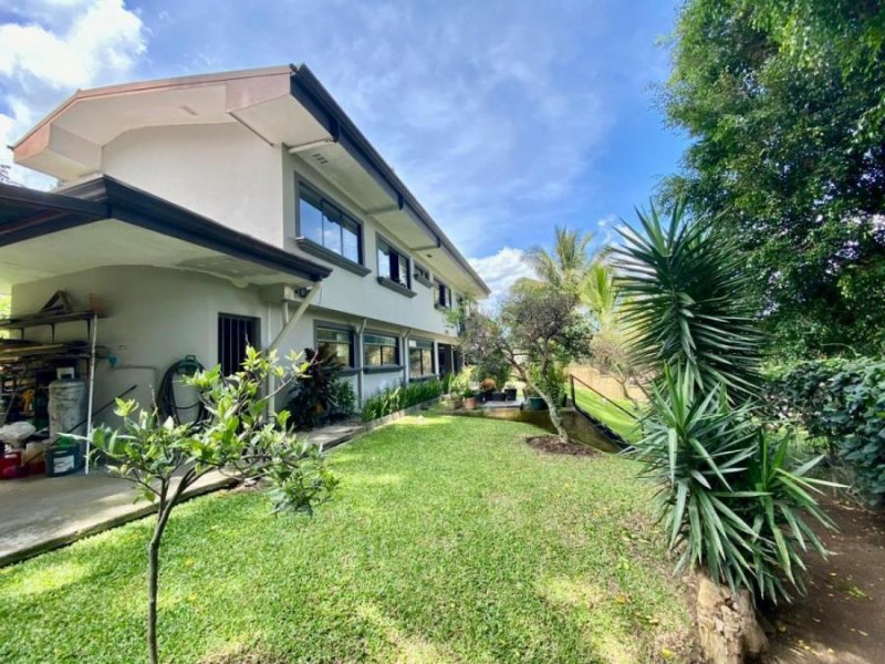 Foto Casa en Venta en Alto de las Palomas, Santa Ana, San José - U$D 400.000 - CAV80442 - BienesOnLine