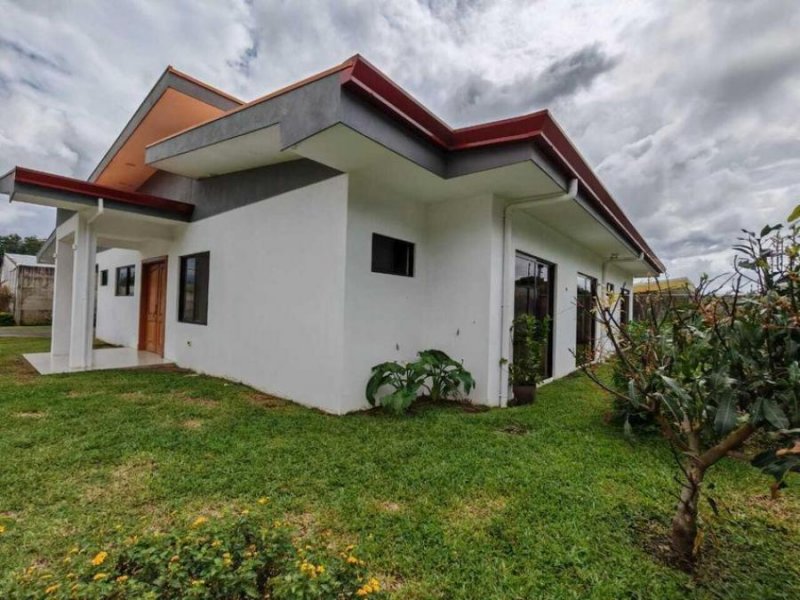 Venta de casa un NIVEL Santo Domingo Heredia