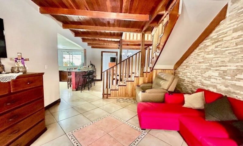 Casa en Venta en  Sabanilla, San José