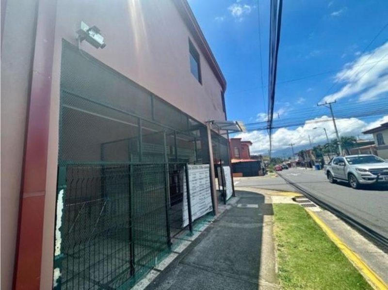 VENTA DE EDIFICIO CON 4 APARTAMENTOS Y 1 LOCAL, HEREDIA, SAN FRANCISCO