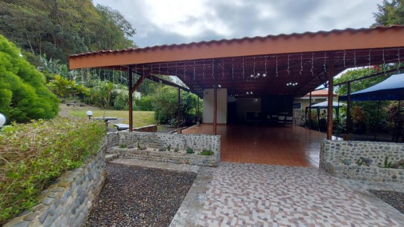 Terreno en Venta en  Cachí, Cartago