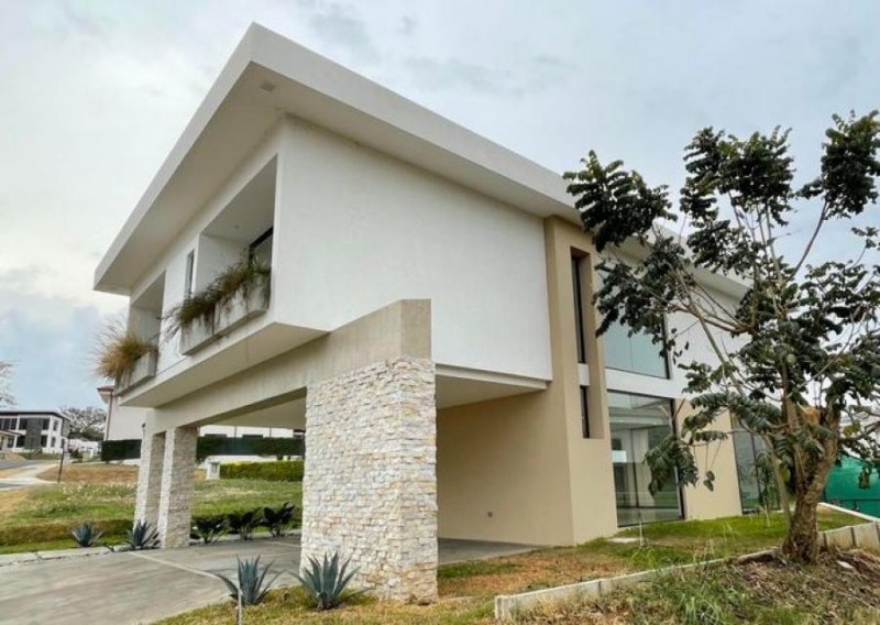 Foto Casa en Venta en Heredia, Heredia - U$D 387.000 - CAV47232 - BienesOnLine