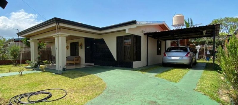 Casa en Venta en Cocaleca Palmares, Alajuela