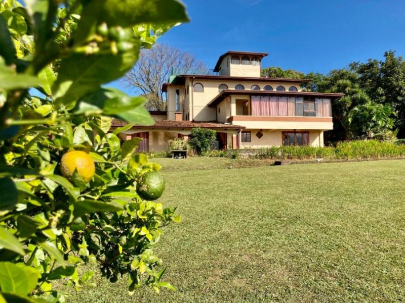 Foto Casa en Venta en Santa Barbara, Santa Bárbara, Heredia - U$D 850.000 - CAV36410 - BienesOnLine