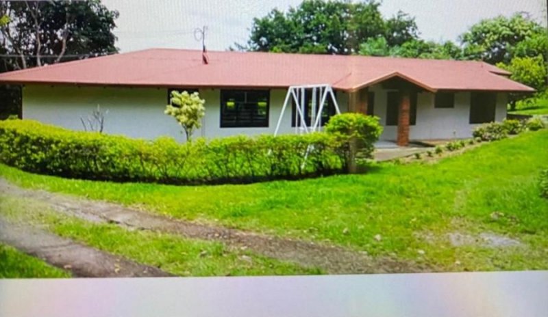 Foto Casa en Venta en Santa Ana, San José - U$D 450.000 - CAV62392 - BienesOnLine