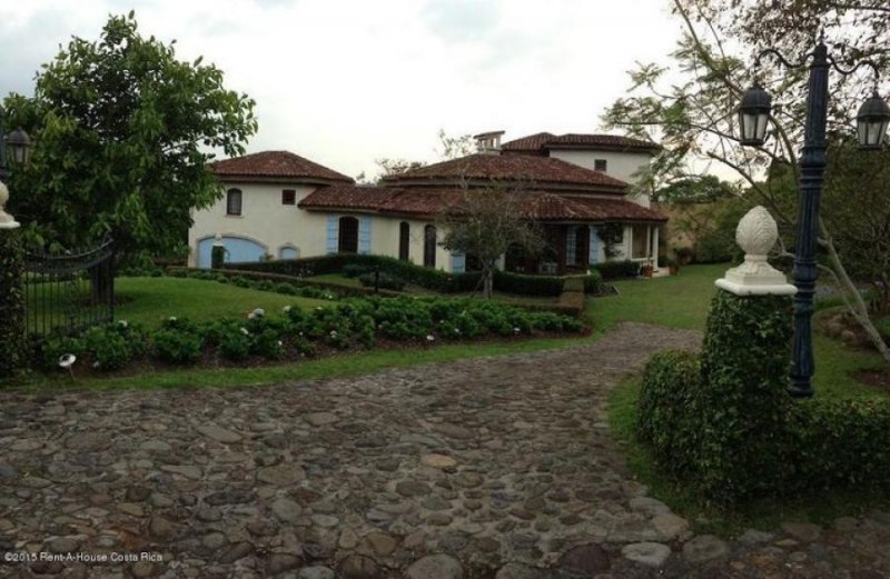 Foto Casa en Venta en San Isidro, Heredia - U$D 1.235.000 - CAV62637 - BienesOnLine