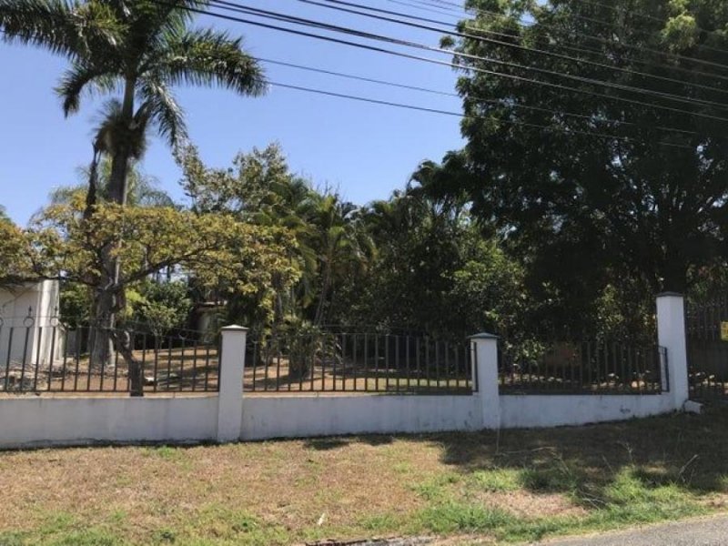 Venta de lote 787M2 en La Garita