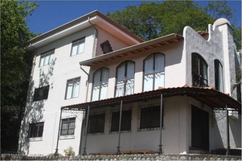 Foto Casa en Venta en Brasil, Santa Ana, San José - U$D 620.000 - CAV35948 - BienesOnLine