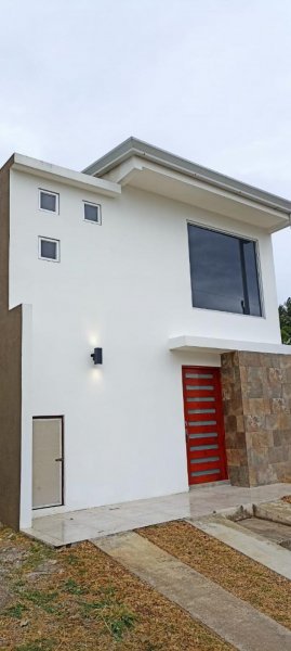 Foto Casa en Venta en Turrúcares, Alajuela - U$D 180.000 - CAV86584 - BienesOnLine