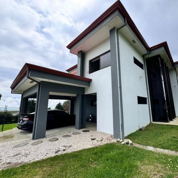 Casa en Venta en Los Angeles de San Rafael Angeles, Heredia