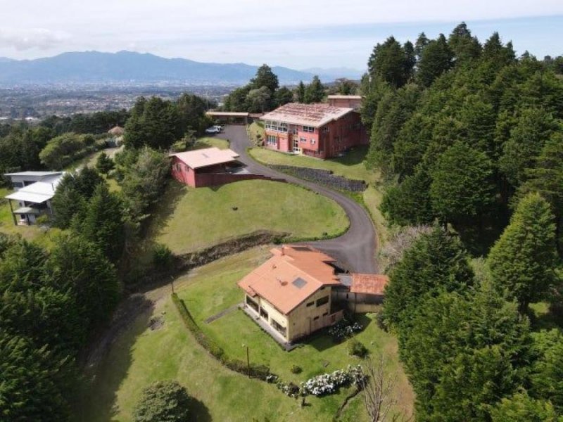 Finca en Venta en  San Isidro, Heredia