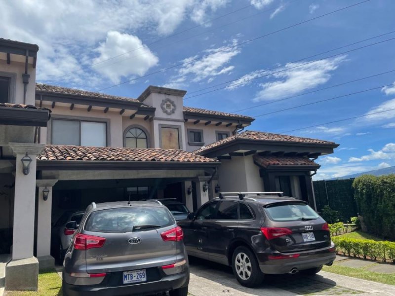 Foto Casa en Venta en Escazú, San José - U$D 560.000 - CAV46809 - BienesOnLine