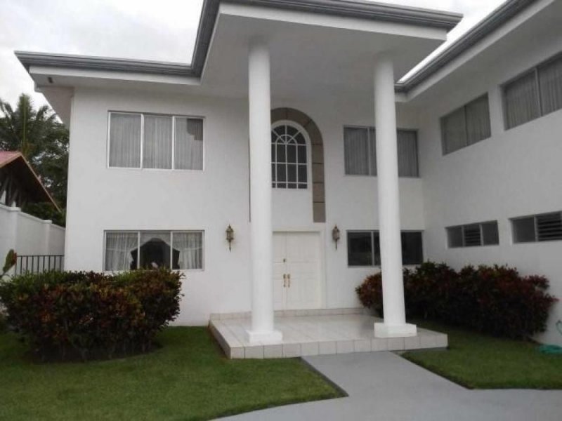 Foto Casa en Venta en Ciudad Colon, Mora, San José - U$D 650.000 - CAV19798 - BienesOnLine