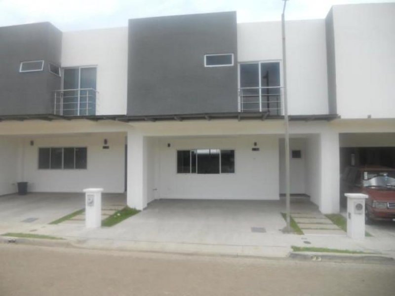 Foto Casa en Venta en Mora, Mora, San José - U$D 190.000 - CAV19036 - BienesOnLine